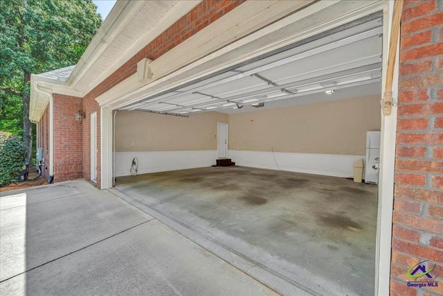 107 River Forest Drive, Forsyth, GA 31029