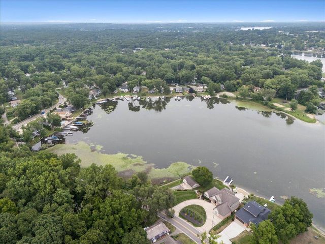 9535 Listeria Street, Commerce Twp, MI 48382