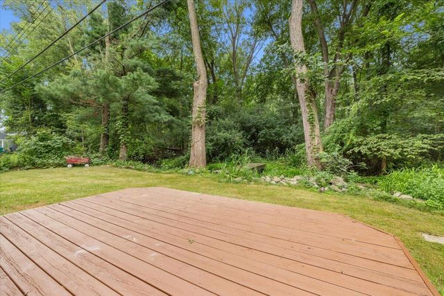 9535 Listeria Street, Commerce Twp, MI 48382