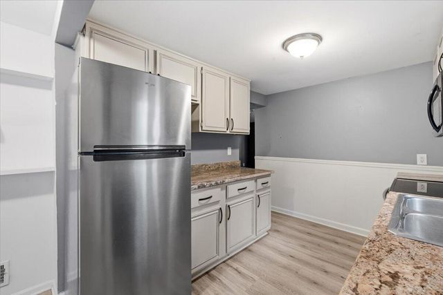 9535 Listeria Street, Commerce Twp, MI 48382