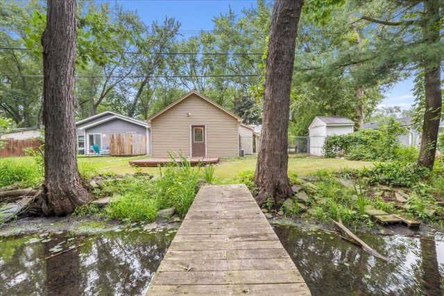 9535 Listeria Street, Commerce Twp, MI 48382
