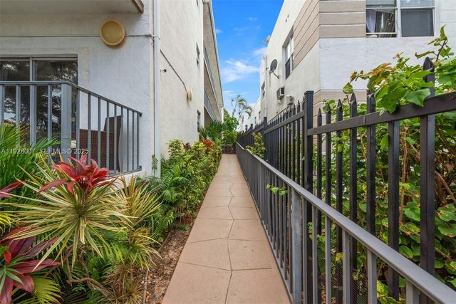 750 Michigan Ave 303, Miami Beach, FL 33139