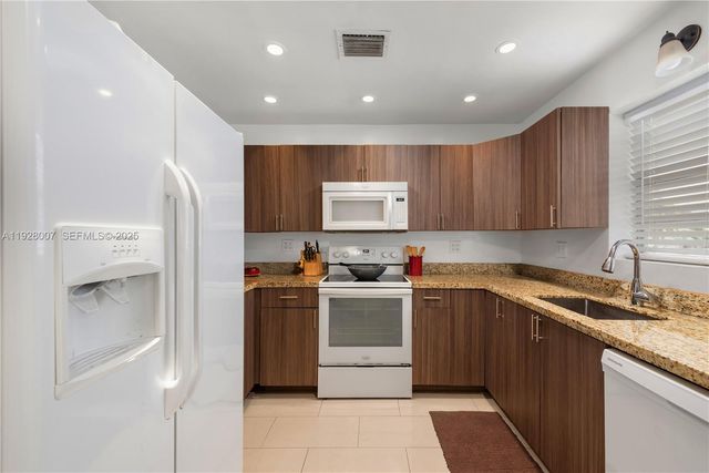 750 Michigan Ave 303, Miami Beach, FL 33139