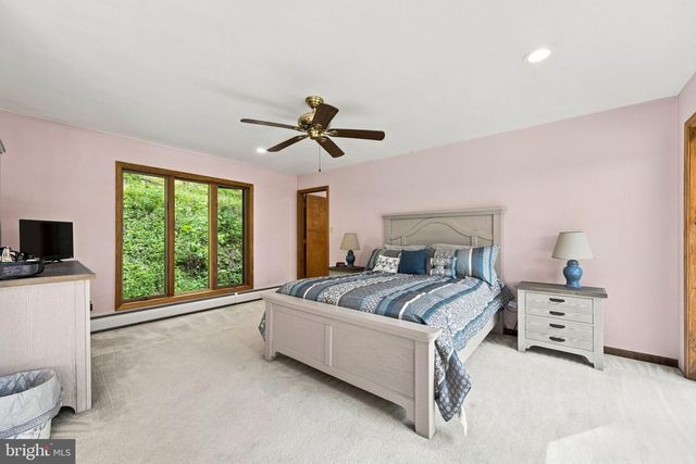 1652 POTTSTOWN PIKE, Glenmoore, PA 19343