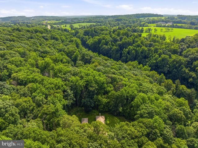 1652 POTTSTOWN PIKE, Glenmoore, PA 19343