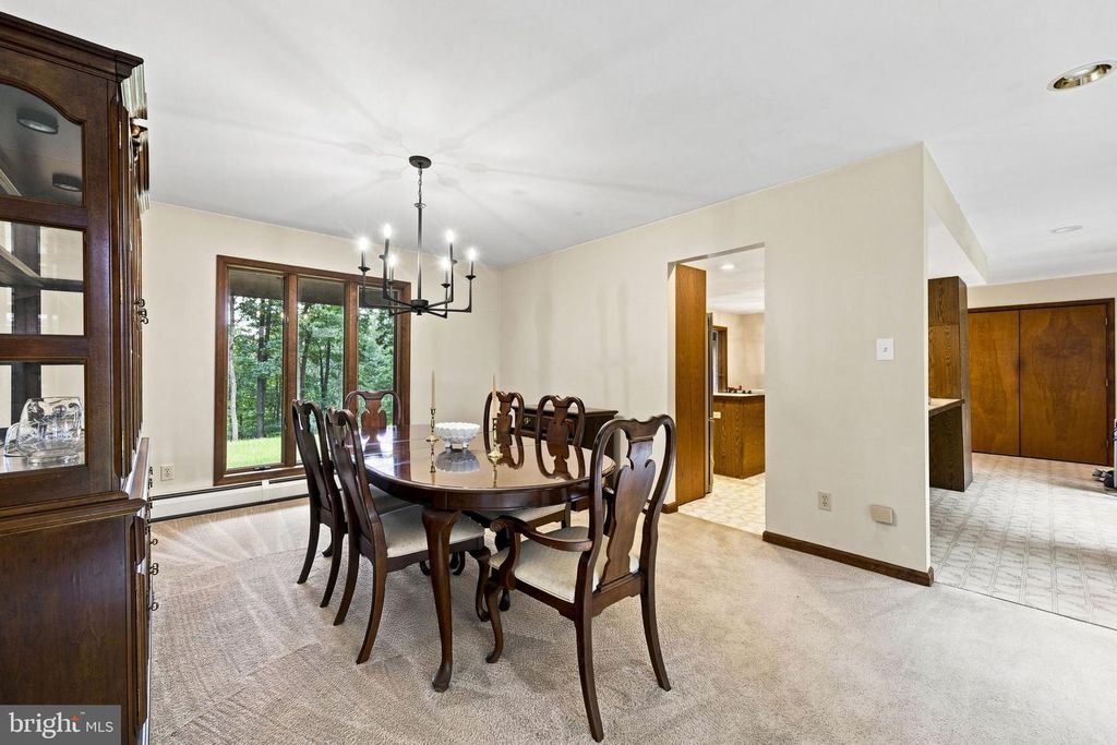 Image 13 of property listing at 1652 POTTSTOWN PIKE, Glenmoore, PA 19343
