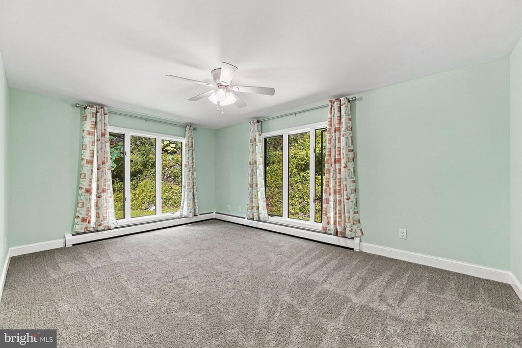 Image 42 of property listing at 1652 POTTSTOWN PIKE, Glenmoore, PA 19343