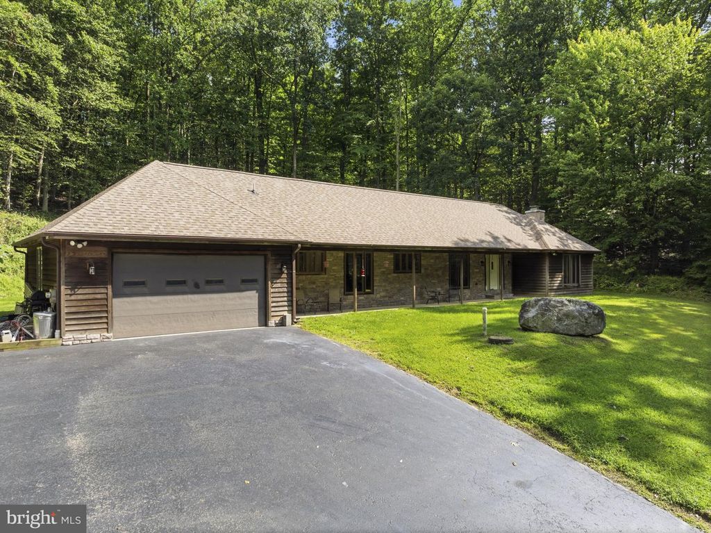 Image 46 of property listing at 1652 POTTSTOWN PIKE, Glenmoore, PA 19343