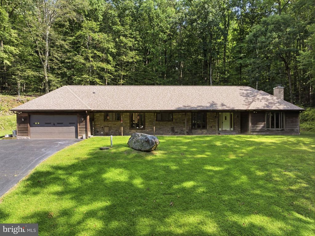 Image 47 of property listing at 1652 POTTSTOWN PIKE, Glenmoore, PA 19343