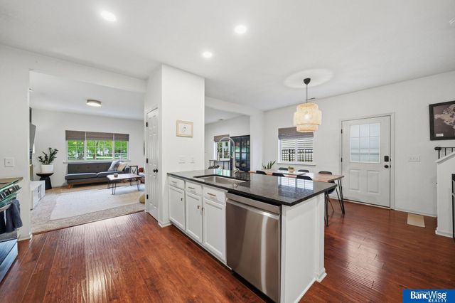 5952 Thompson Creek Boulevard, Lincoln, NE 68516