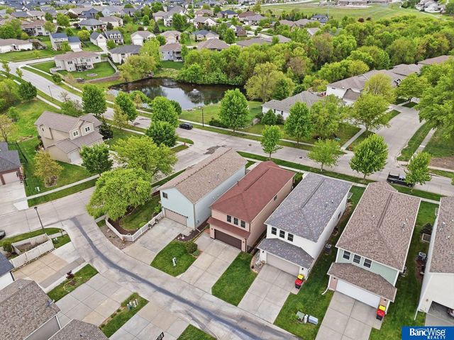 5952 Thompson Creek Boulevard, Lincoln, NE 68516