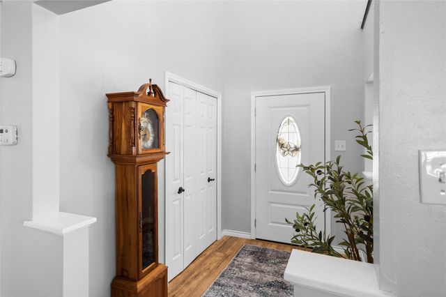 103 Pine Valley Street, Huntsville, TX 77320