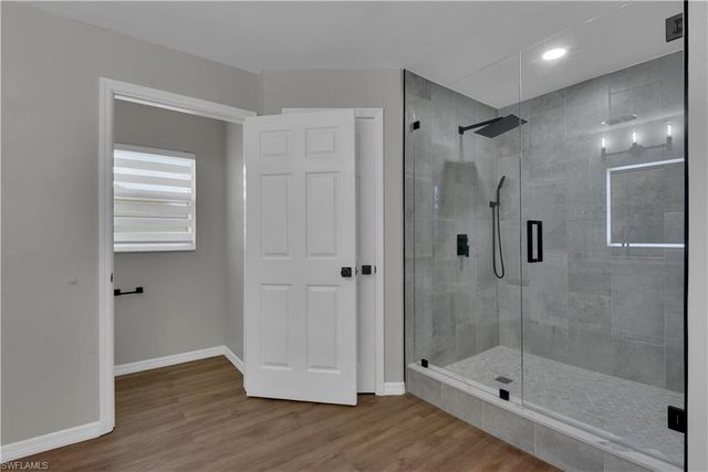 2004 SW 30th ST, Cape Coral, FL 33914