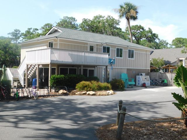 287 Driftwood Lane, Edisto Beach, SC 29438