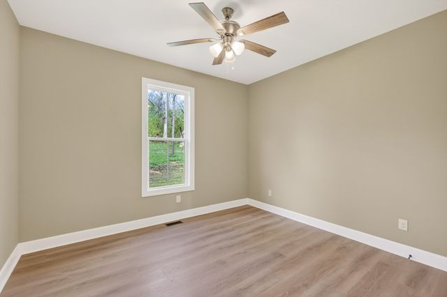 8415 W Sheepneck Rd, Mount Pleasant, TN 38474