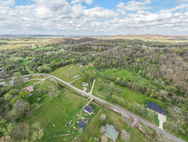 8415 W Sheepneck Rd, Mount Pleasant, TN 38474