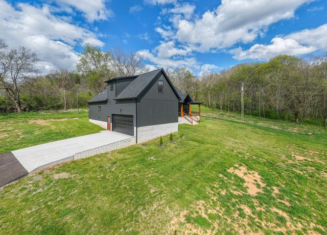 8415 W Sheepneck Rd, Mount Pleasant, TN 38474