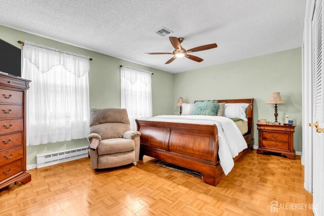 194 Madison Lane N, Monroe, NJ 08831