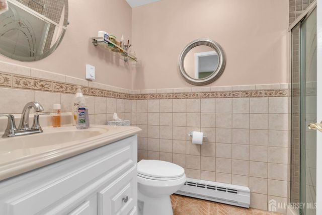 194 Madison Lane N, Monroe, NJ 08831