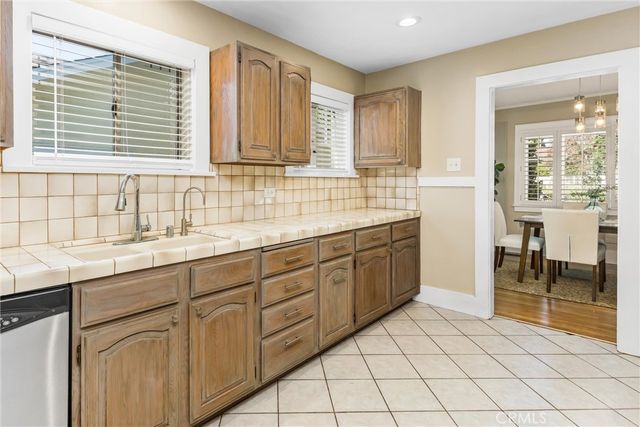 618 Cypress Circle, Redlands, CA 92373
