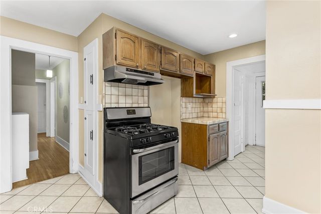 618 Cypress Circle, Redlands, CA 92373