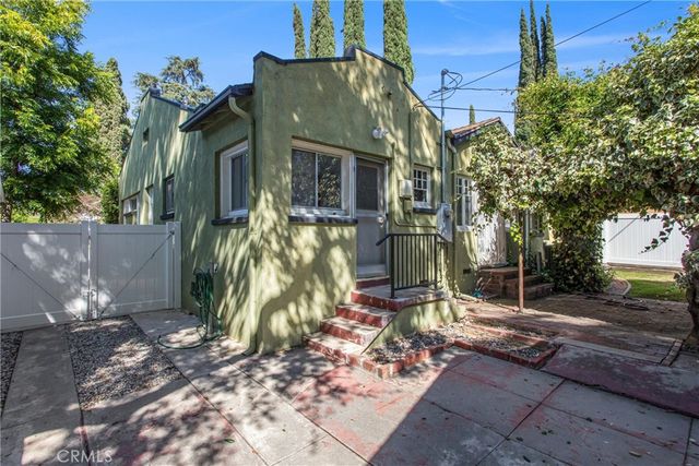 618 Cypress Circle, Redlands, CA 92373