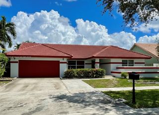 1101 NW 162nd Ave, Pembroke Pines, FL 33028