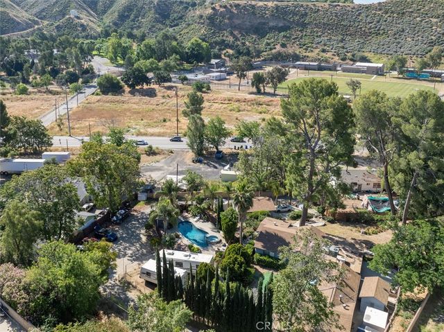28717 Bouquet Canyon, Saugus, CA 91390