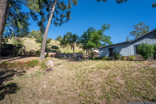 28717 Bouquet Canyon, Saugus, CA 91390