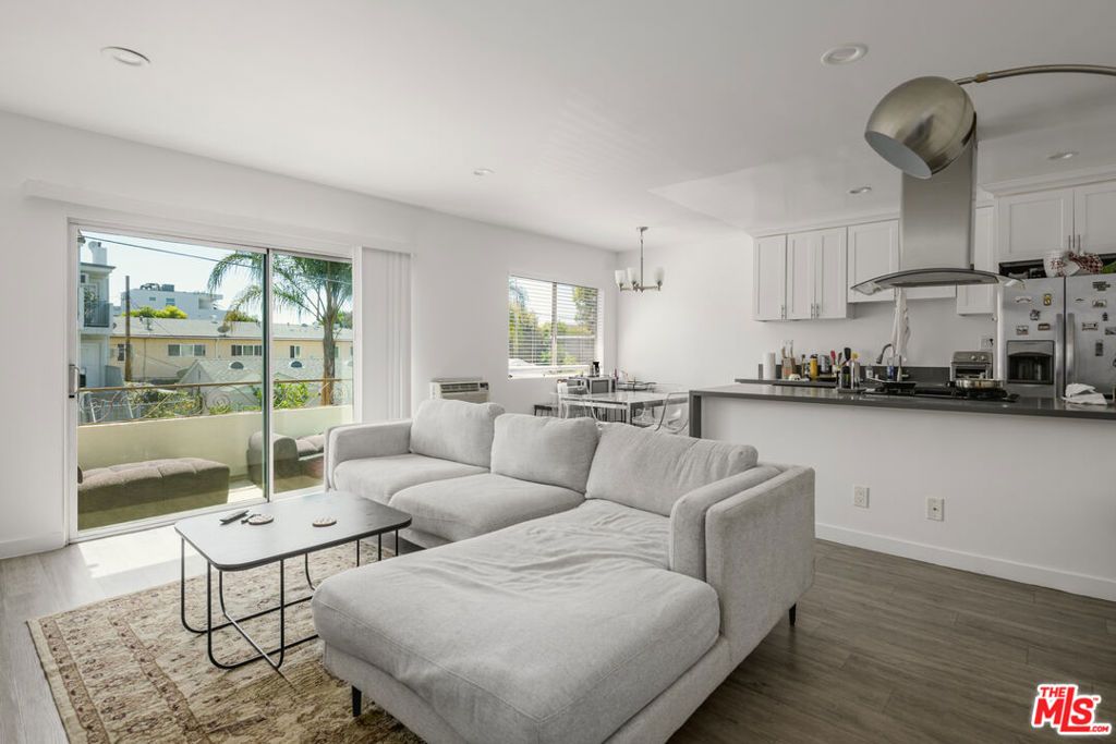 10225 Regent Street, Los Angeles, CA 90034 — photo 4