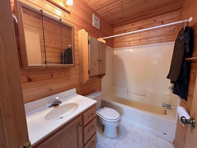 42810 County Highway 26, Rochert, MN 56578