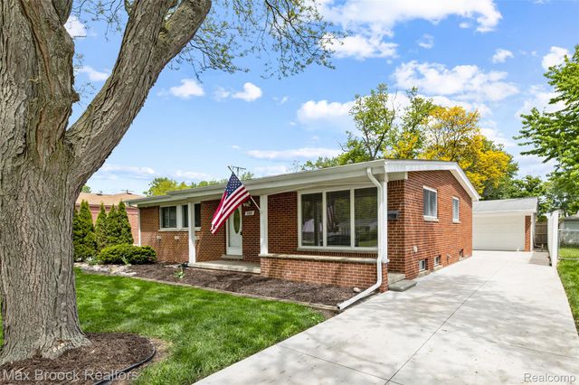 260 Lyons Drive, Troy, MI 48083