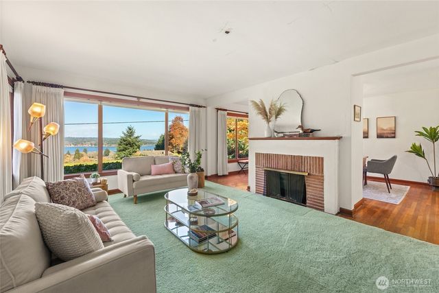 9619 SW 268th Street, Vashon, WA 98070