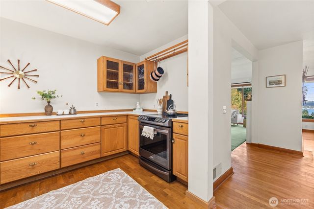 9619 SW 268th Street, Vashon, WA 98070