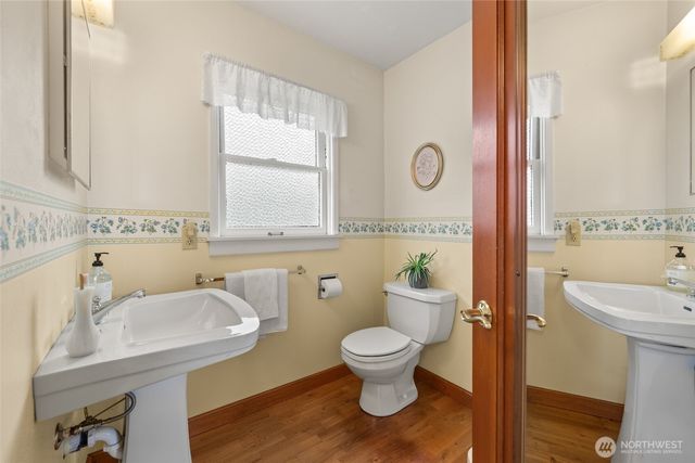 9619 SW 268th Street, Vashon, WA 98070