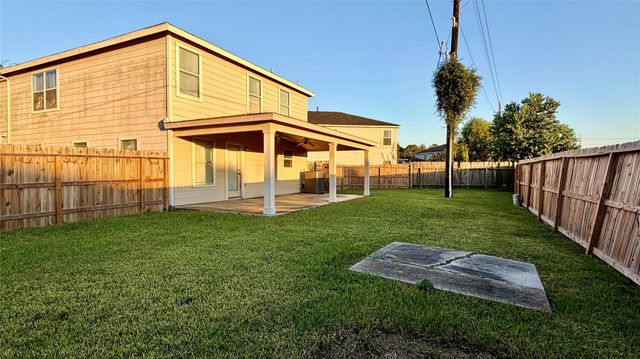 15503 Broken Cypress Circle, Houston, TX 77049
