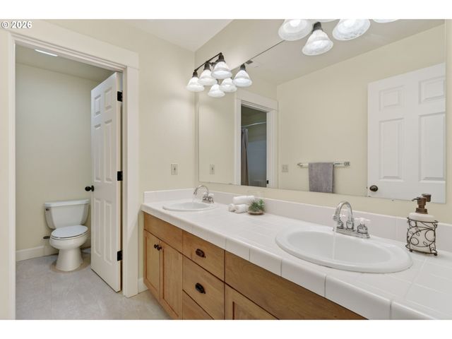 15190 Sw 139TH Ave, Portland, OR 97224