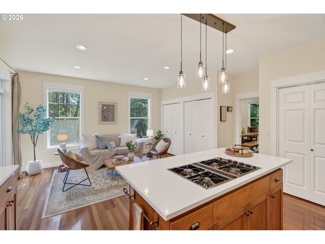 15190 Sw 139TH Ave, Portland, OR 97224