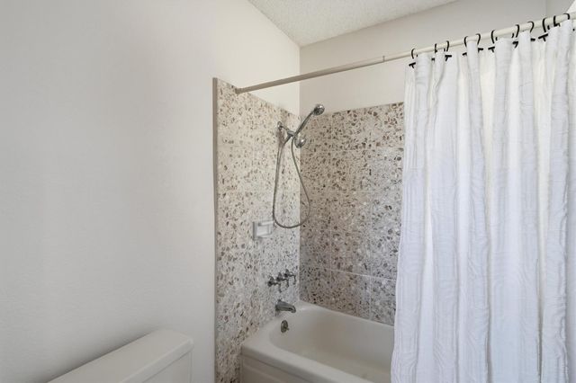 523 White Wing Court, Dickinson, TX 77539