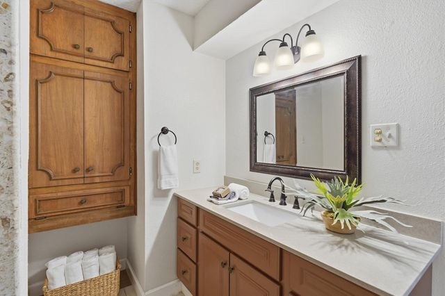 523 White Wing Court, Dickinson, TX 77539