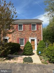 600 OLDE GREENWICH CIR, Fredericksburg, VA 22408