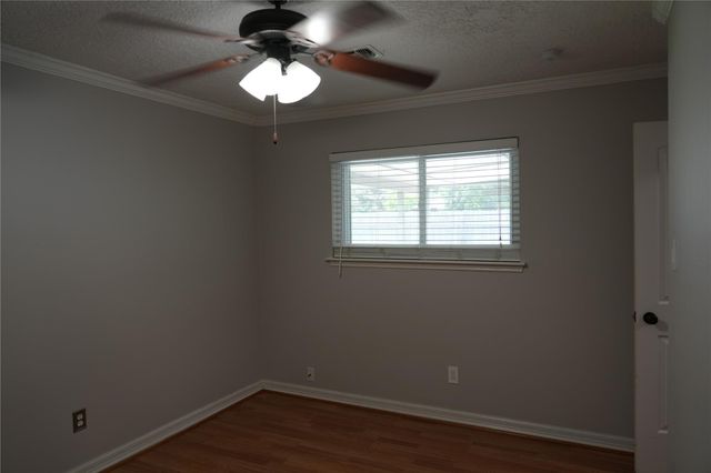 17115 Kings Walk Lane, Houston, TX 77070