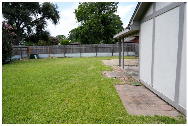 17115 Kings Walk Lane, Houston, TX 77070