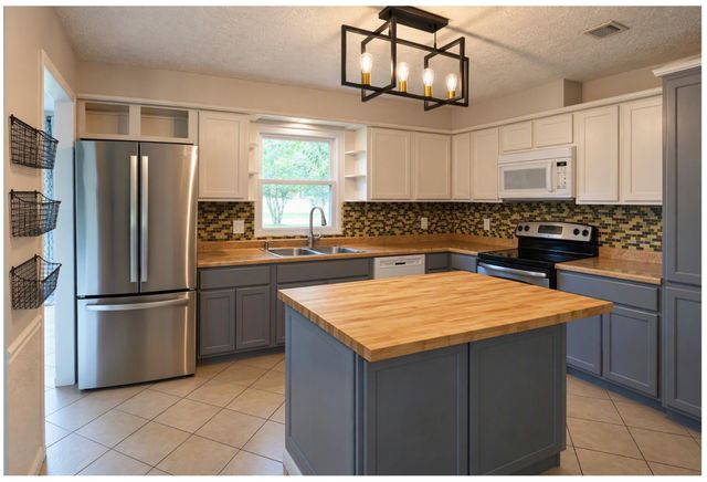 17115 Kings Walk Lane, Houston, TX 77070