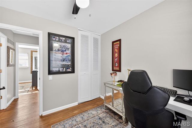 2242 Bolton Street, St Charles, MO 63301