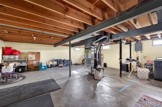 2242 Bolton Street, St Charles, MO 63301