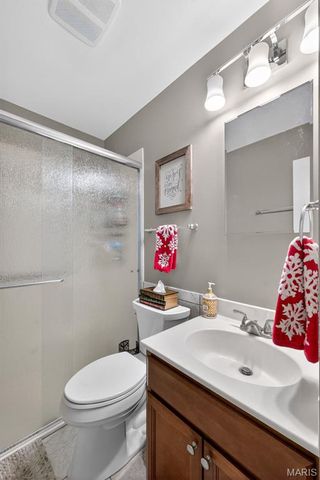 2242 Bolton Street, St Charles, MO 63301