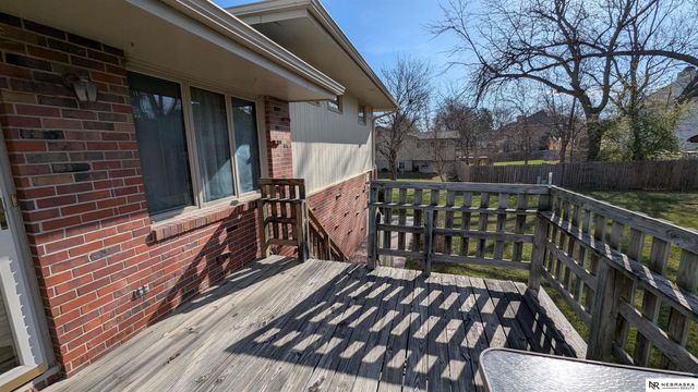 8001 Sandalwood Drive, Lincoln, NE 68510