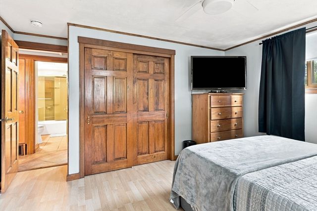 68 Feltham Rd, Springfield, MA 01118