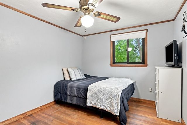 68 Feltham Rd, Springfield, MA 01118